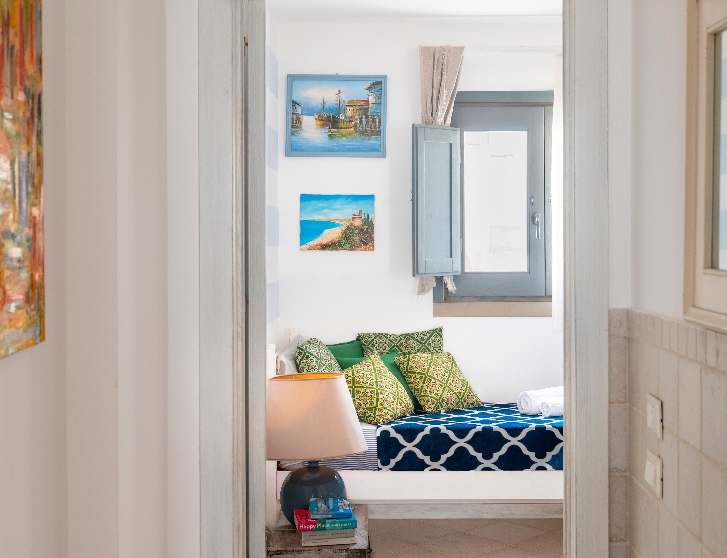 1 chambre, fer et planche à repasser, accès au Wi-Fi (inclus)