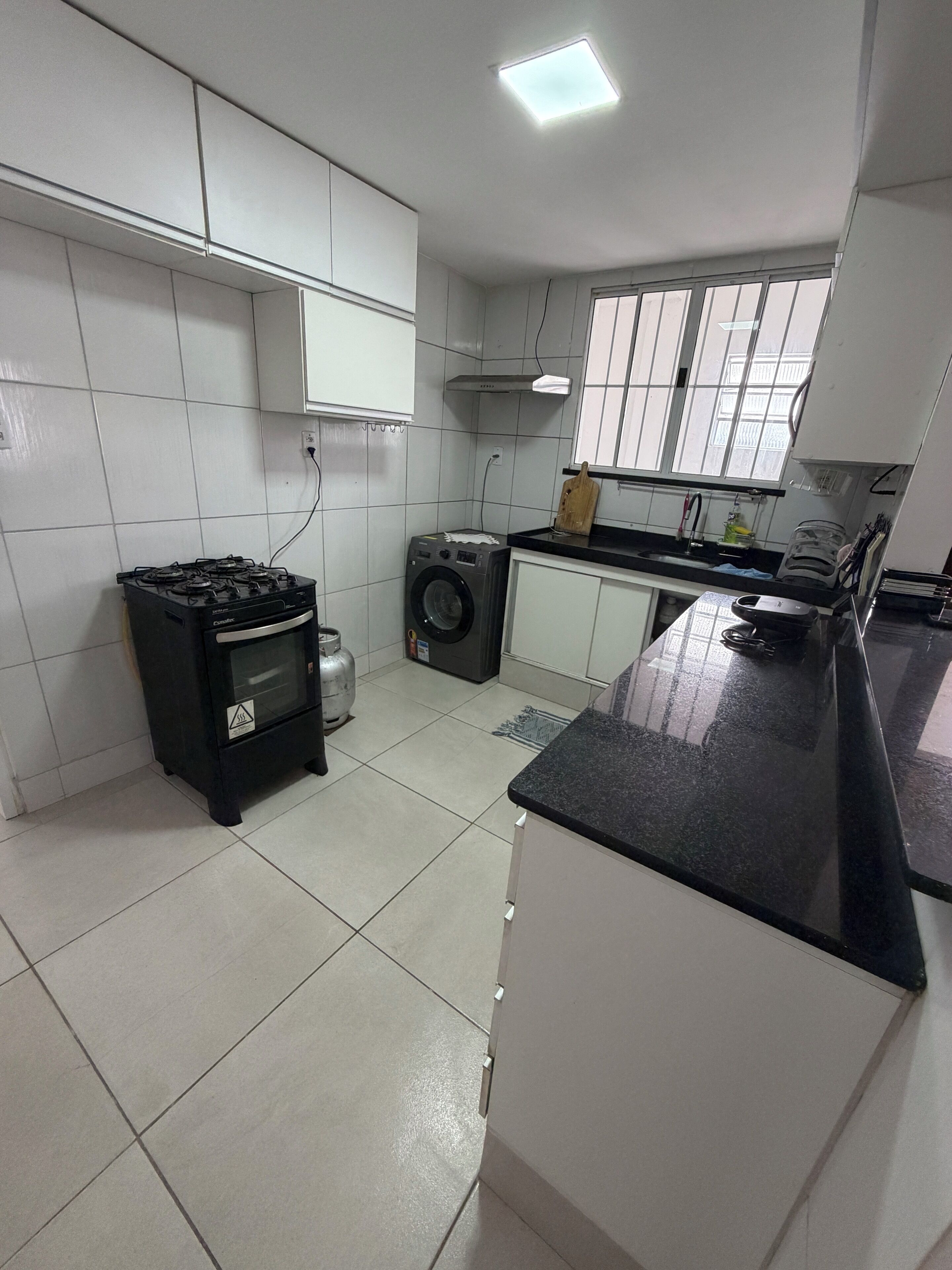Microwave, stovetop, electric kettle, blender