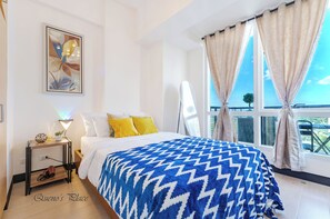 Desk, laptop workspace, free WiFi, bed sheets - One Pacific Residence 1BR Ocean View (Lapu-Lapu)