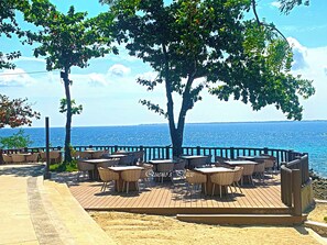 Beach - One Pacific Residence 1BR Ocean View (Lapu-Lapu)