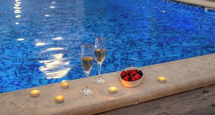 Luxury Villa David with private boat, heated pool, whirlpool and sauna