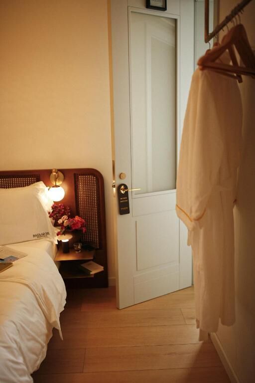 Twin Room | Desk, soundproofing