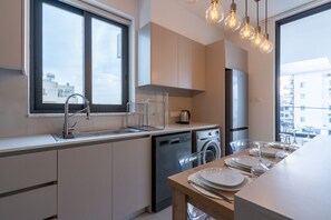 Fridge, microwave, oven, stovetop