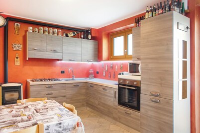 Apartment 'Taverna Relax Sara' with Mountain View, Private Terrace and Wi-Fi