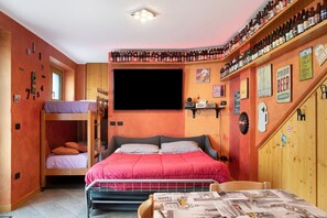 1 soverom, strykejern/-brett, wi-fi (inkludert) og sengetøy