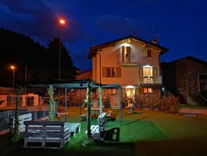 Exterior - Apartment 'Taverna Relax Sara' with Mountain View, Private Terrace and Wi-Fi (Triangia)