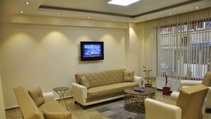 Reception - My World Hotel (Istanbul)