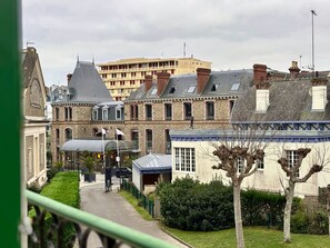 Property grounds - Ultra-confort • 2 bedroom apartment • Waterfront • DownTown • WiFi • Parking (Dinard)