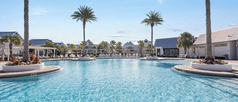 Een verwarmd zwembad