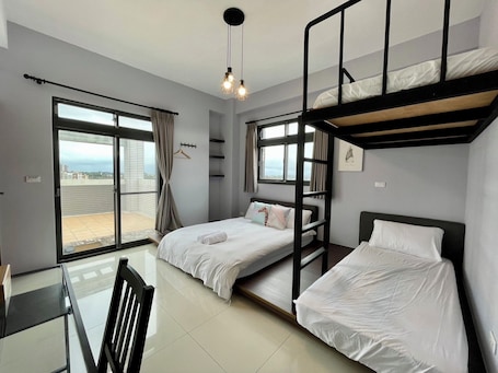 Economy Triple Room, Multiple Beds, Non Smoking, Mountain View | Blackout drapes