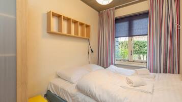 House | 2 bedrooms, individually furnished, bed sheets