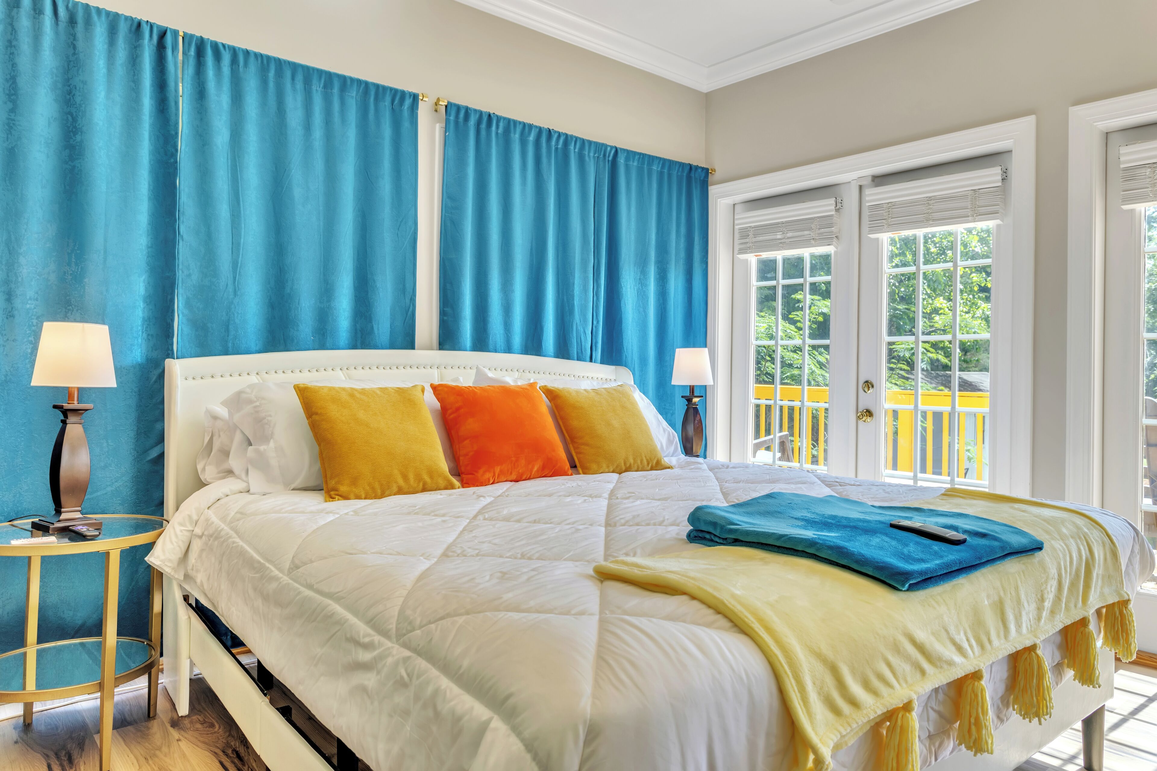 4 chambres, fer et planche à repasser, Wi-Fi, draps fournis