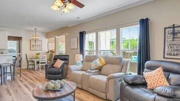 TV, fireplace, DVD player, table tennis