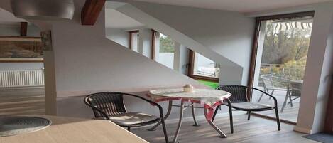 تناول الطعام