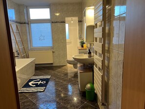 Apartamento | Banheiro | Toalhas de banho