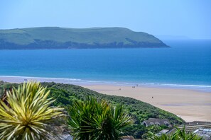 Beach - Ocean Breeze - Four Bedroom House, Sleeps 8 (Woolacombe)