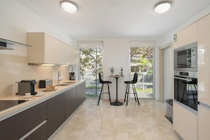 Fridge, microwave, oven, dishwasher