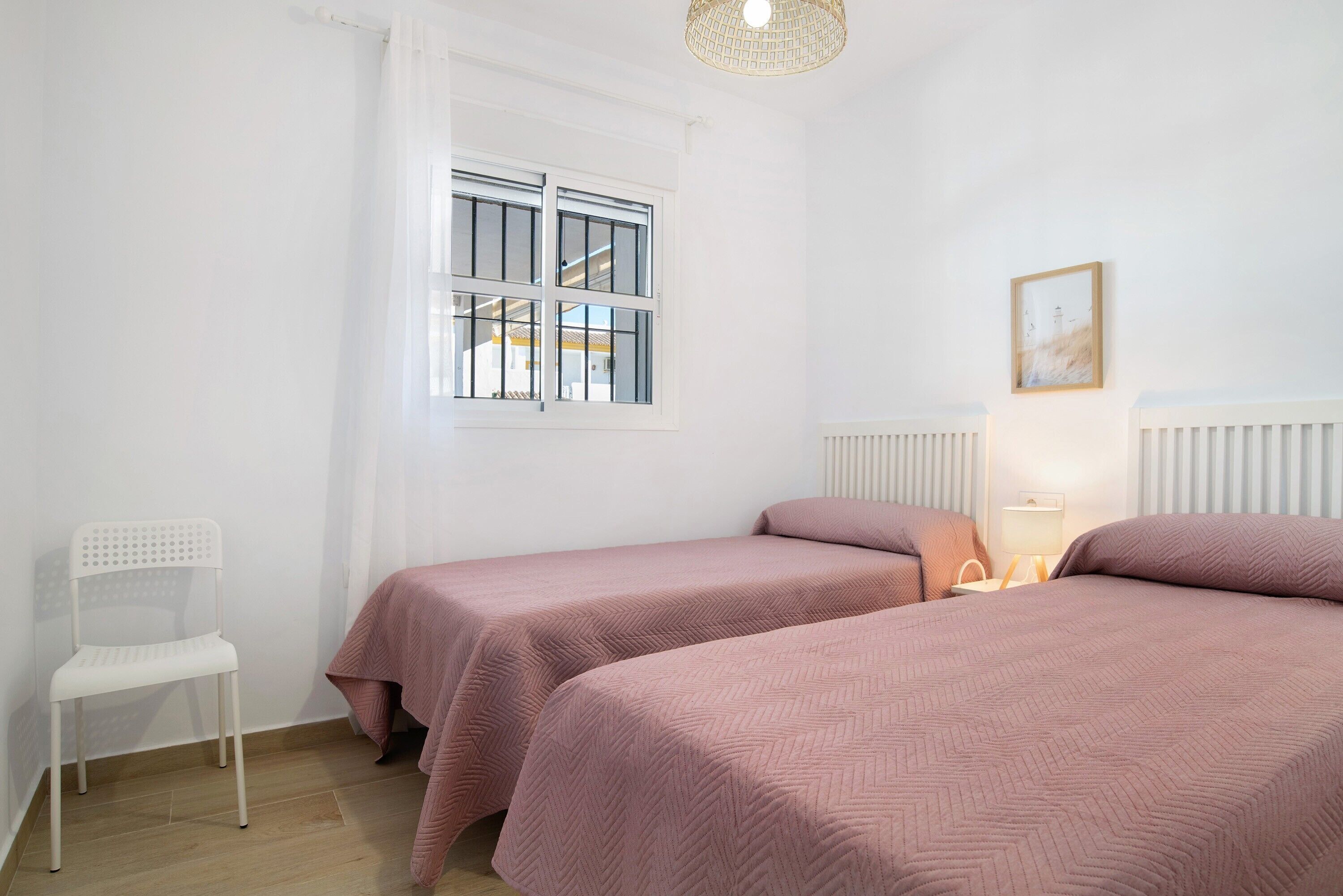 2 bedrooms, free WiFi