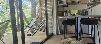 ZEcamping 3* toboggans pataugeoire dog friendly chalet TV 20m2 2 pers
