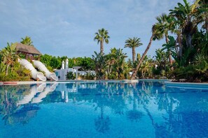 Piscine couverte, piscine chauffée