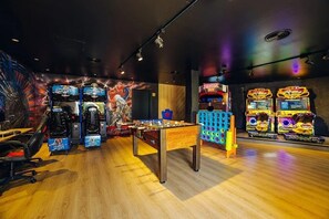 Spielezimmer