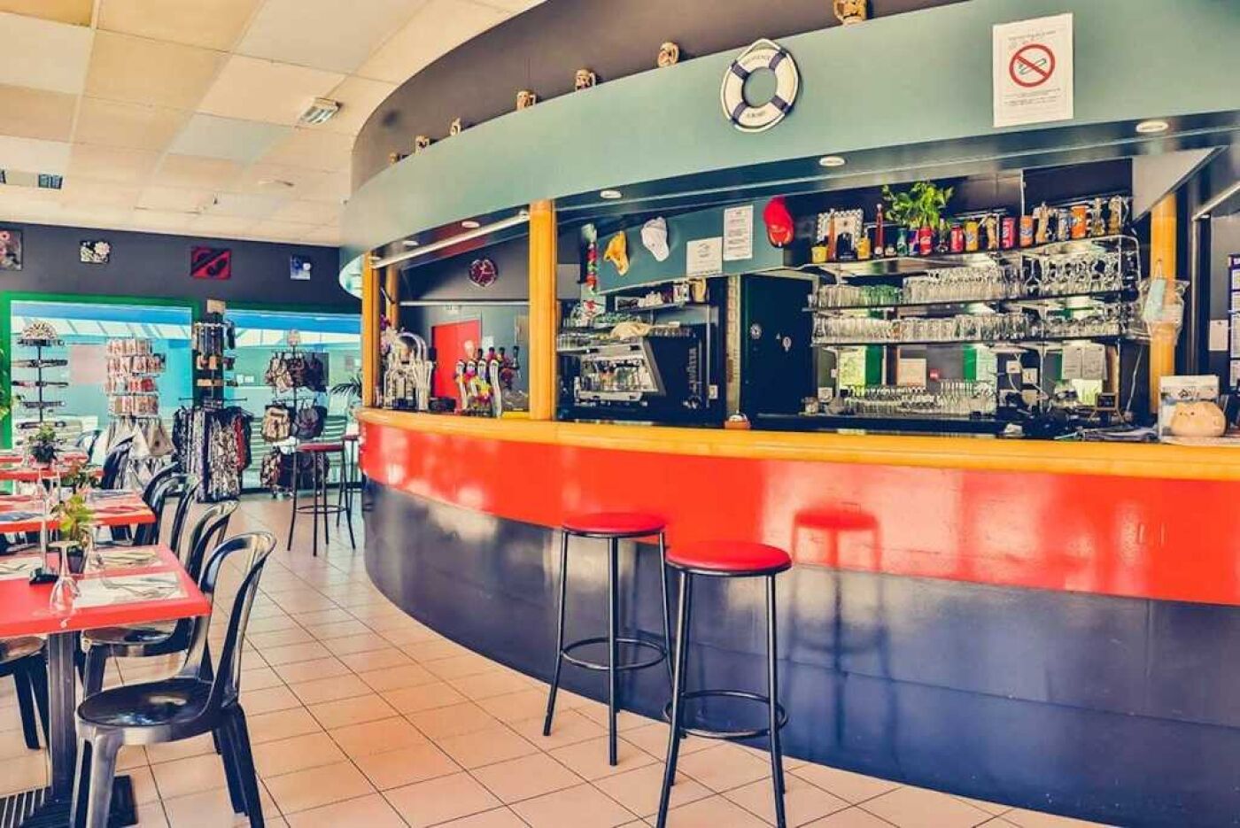 Bar (in der Unterkunft)