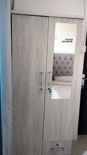 1 bedroom, iron/ironing board, WiFi