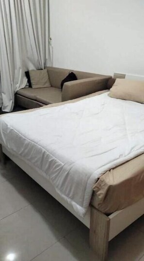 1 bedroom, iron/ironing board, WiFi