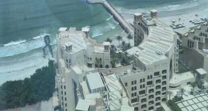 Partition in cozy sea view flat