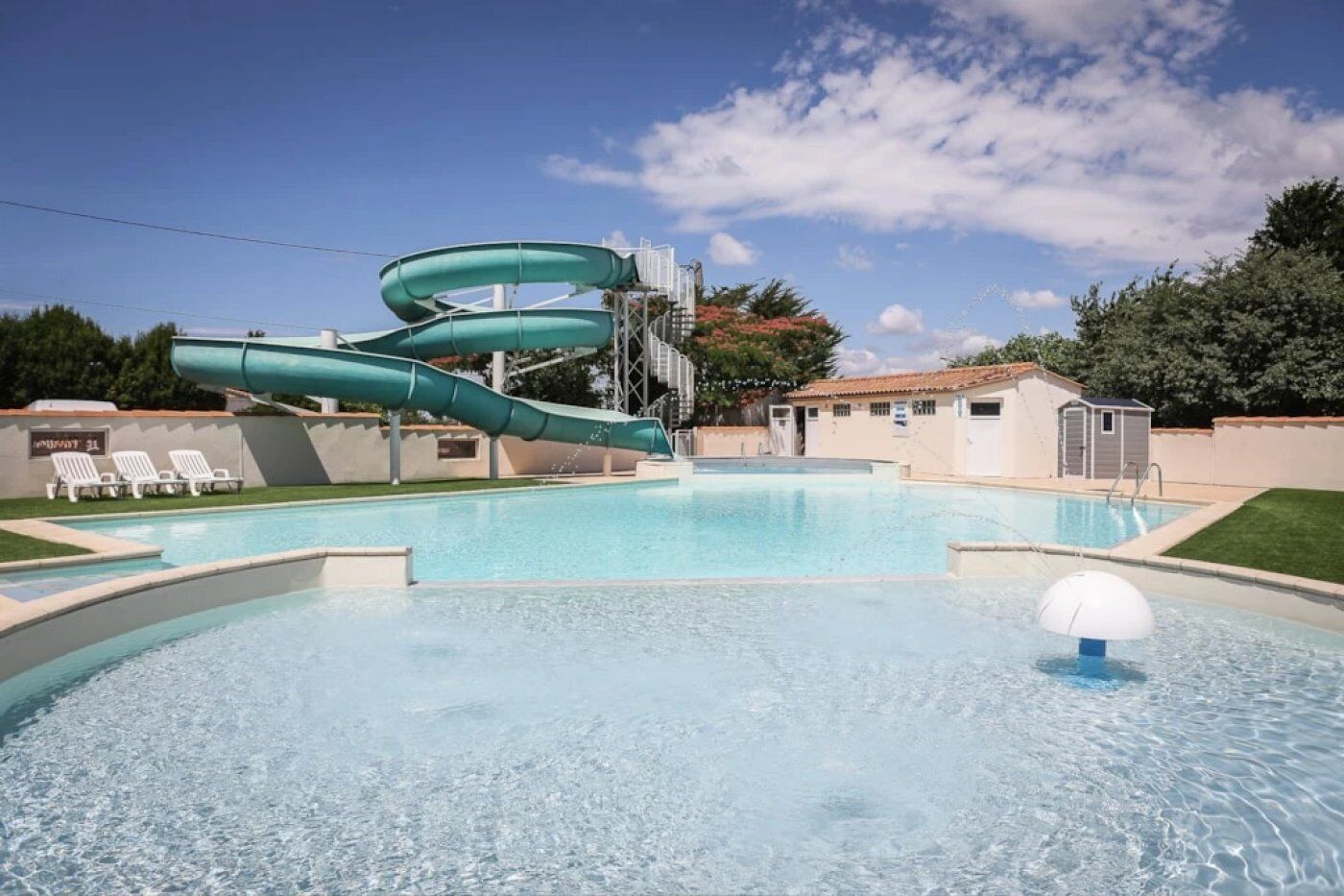 Piscina interna, piscina aquecida