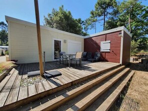 Outdoor dining - Chalet 4 étoiles - Piscine  - ccafgdg (Saint-Hilaire-de-Riez)