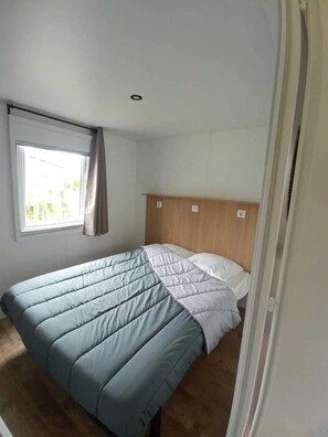 2 bedrooms