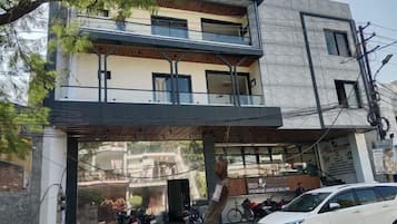 住宿正面