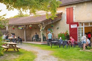 Restauration en plein air