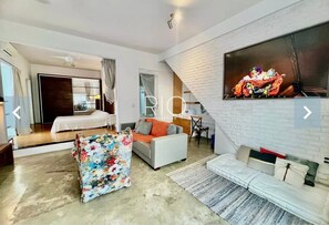 2 bedrooms, desk, free WiFi, bed sheets