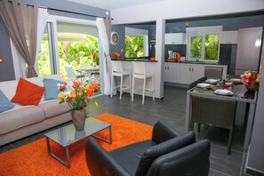 Living area - Les nuits galantes apartment CROSSANDRA (Saint-François)