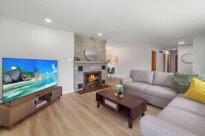 Télévision, table de tennis de table