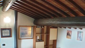 1 camera, ferro/asse da stiro, Wi-Fi, lenzuola