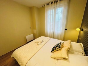2 bedrooms, WiFi, bed sheets