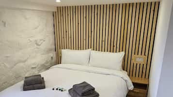 Free WiFi, bed sheets