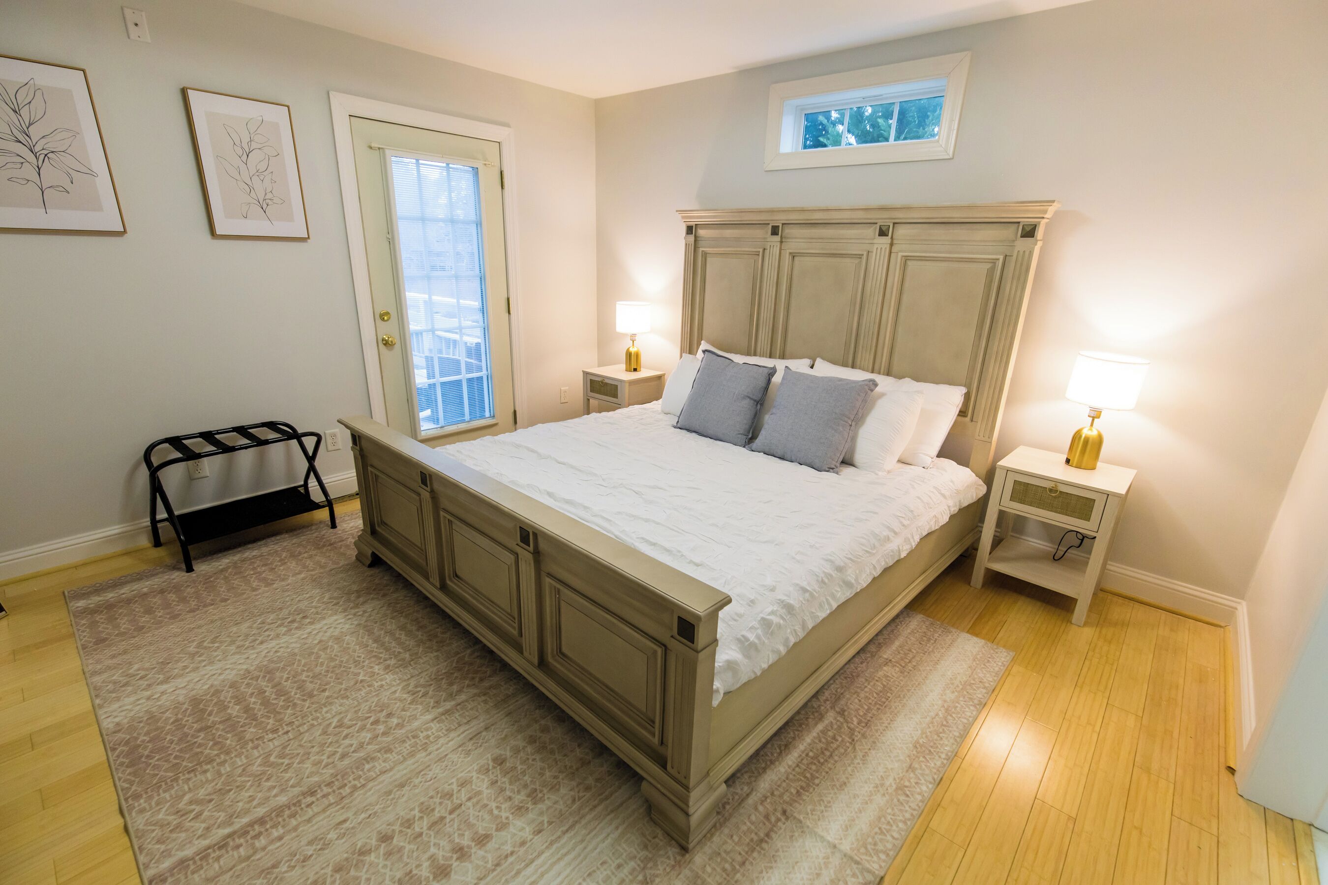 5 bedrooms, desk, iron/ironing board, travel cot