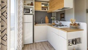 Fridge, stovetop, dishwasher - ZEcamping espace aquatique pet friendly animations locatif TV LV clim (Olonne-sur-Mer)