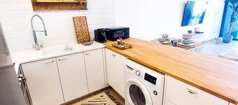 Sea Views Luxury Apartment Communal pool