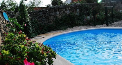 RURAL HOUSE LAS NAVILLAS IN THE HEART OF THE MOUNTAINS OF TOLEDO