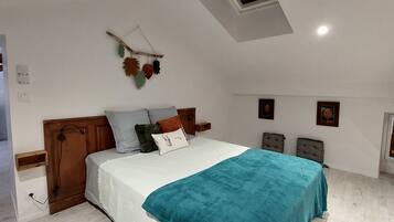 Fer et planche à repasser, Wi-Fi, draps fournis