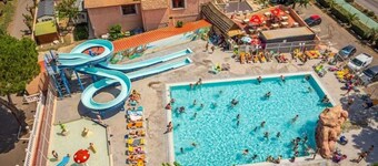 ZEcamping espace aquatique dog friendly club enfant locatif TV 35m2