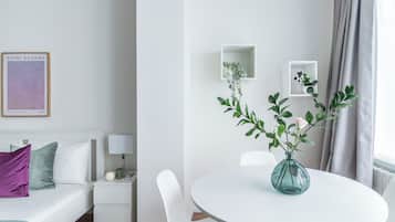 BĂŒgeleisen/BĂŒgelbrett, kostenloses WLAN, BettwĂ€sche