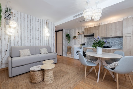 Restaurantes. Garden Apartment La Bohémienne, Mandara Beach