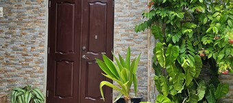 Spacious 1-Bedroom Apartment #1 | 5 Minutes to SGU