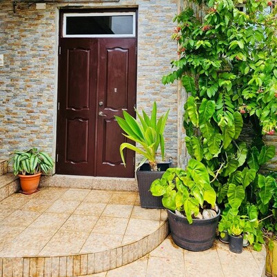 Charming 1-Bedroom Apartment #1 | 5 Minutes to SGU